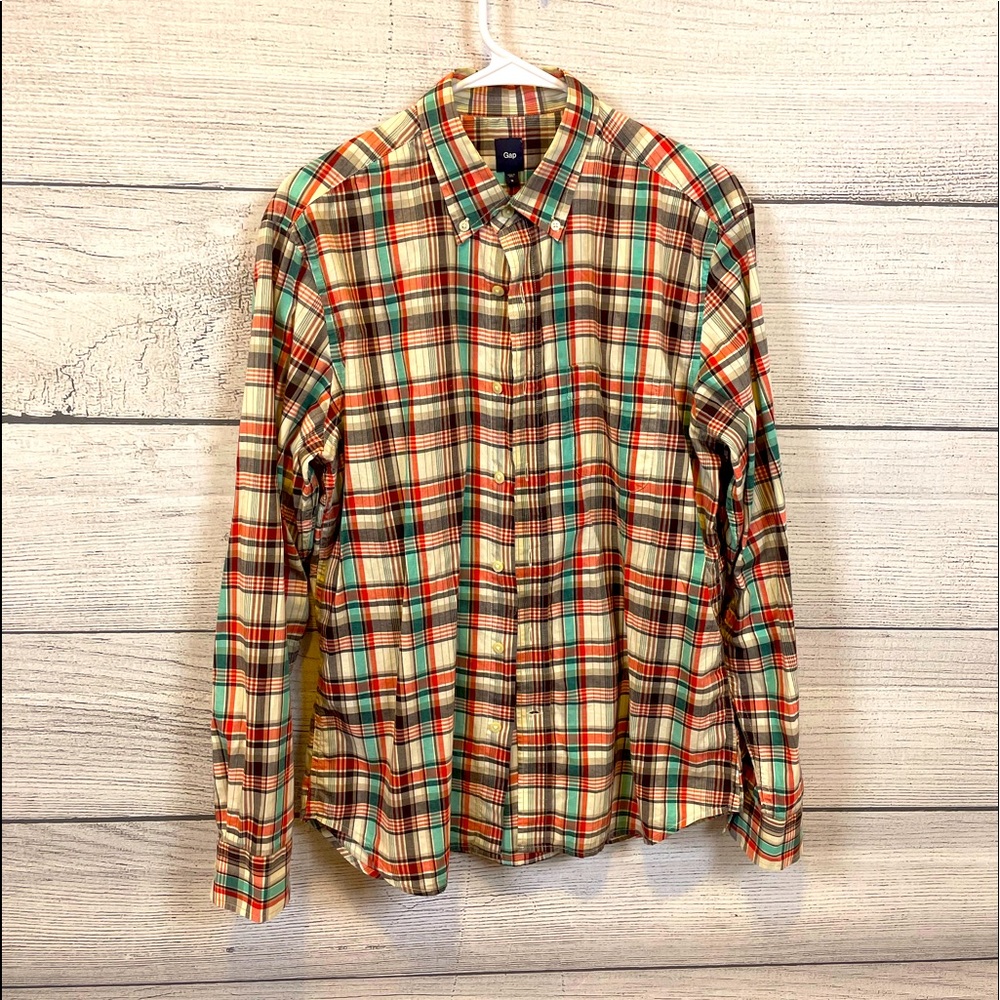Men’s Long Sleeve Button Up by Gap size Medium